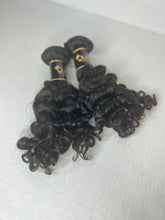 Load image into Gallery viewer, 4 bundle and closure